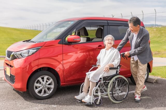 高齢者旅行を快適にするための、車いす移動で事前に確認したいこと